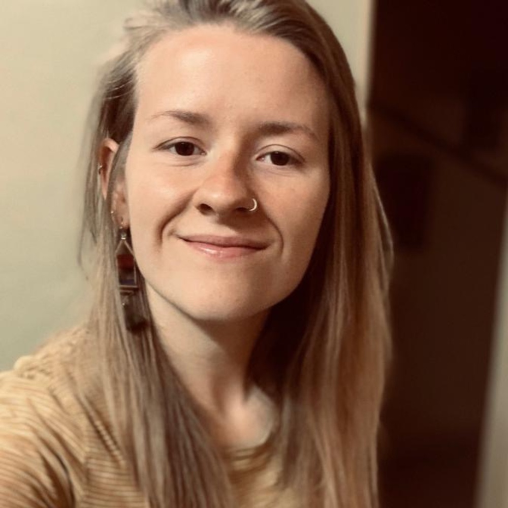 Meet your Posher, Hannah